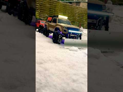 Rc Offroad cars in snow action ❄️ Mn128 , ZP1006 , TRX4 sport 😎 for more subscribe my channel 👍🏻