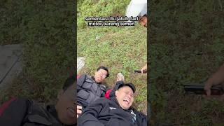 Download lagu fell off a motorbike alone vs with friends #pov #parody #relateable mp3
