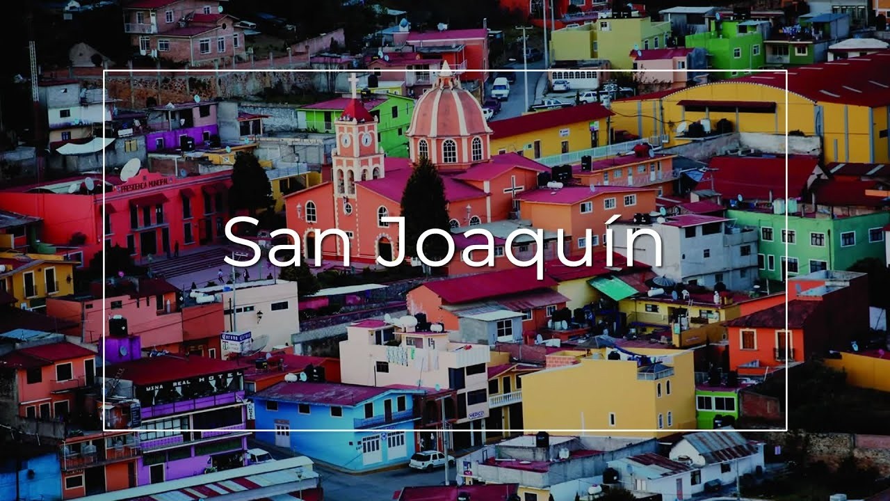 Live webcam view of Plaza y campanario de San Joaquín