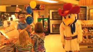 preview picture of video 'Chester comes to Pocahontas Foodland'