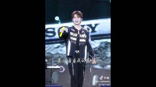 Download lagu 《看着我的眼睛说》 - 张远 mp3 Download lagu 《看着我的眼睛说》 - 张远 mp3