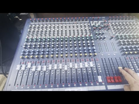 Soundcraft LX7ii 24-Channel Mixer 2010s - Blue image 9