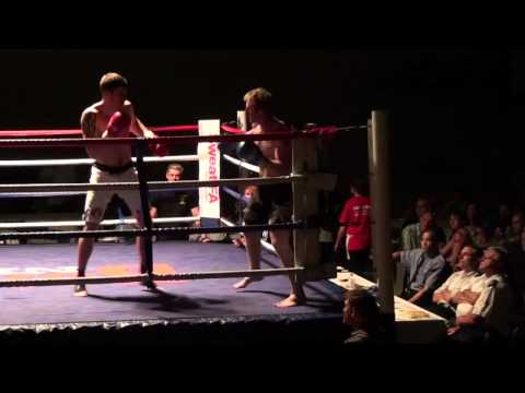 Total Full Contact 2 - Bradley Scott vs Mal Dye.mp4