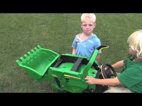 download lagu mp3 mp4 John Deere Pedal Tractor With Loader, download lagu John Deere Pedal Tractor With Loader gratis, unduh video klip John Deere Pedal Tractor With Loader