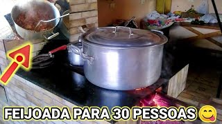 Fiz uma feijoada Caipira pra 30 pessoas