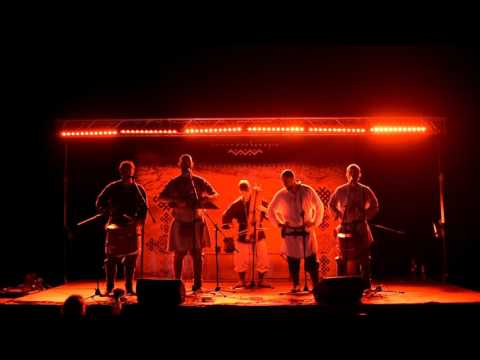 Ugniavijas in MJR 2016 "Oi šermukšnio"