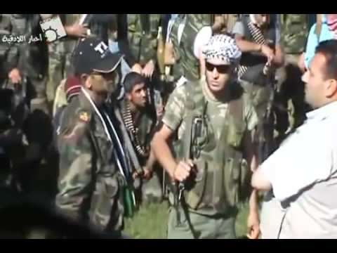 مراسل قناة الجزيرة يلتقي مع عناصر لواء أحرار الساحل في ريف اللاذقية