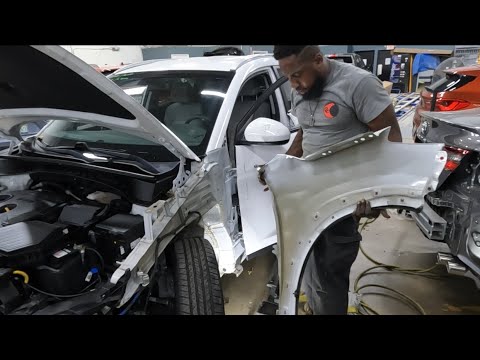 2018 HYUNDAI TUCSON how to take off the headlamp and the fender