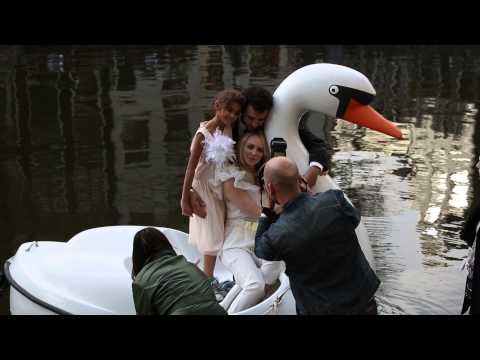Bracha van Doesburgh en Marwan Kenzari in het huwelijksbootje
