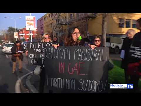 2018-01-08 PRATO - NO AI MAESTRI SENZA LAUREA, OGGI SCIOPERO E CAOS