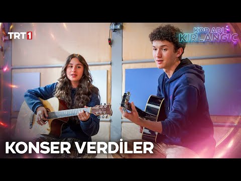 Tayfun ve Güneş, beraber şarkı söylediler! - Kod Adı Kırlangıç 46. Bölüm @trt1