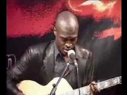 Lynden David Hall - Forgive me / Livin' the Lie / Sexy Cinderella LIVE at West End Club, London 2003