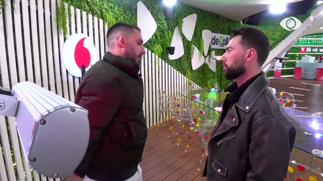 Të dal krah…/ Vijon biseda mes Keijsit dhe Angelos