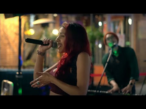 Promotional video thumbnail 2 for Scarlett and The Fever