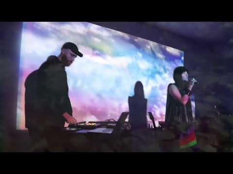 PAPER DOLLHOUSE PRESENT "THE SKY LOOKS DIFFERENT HERE" (LIVE)