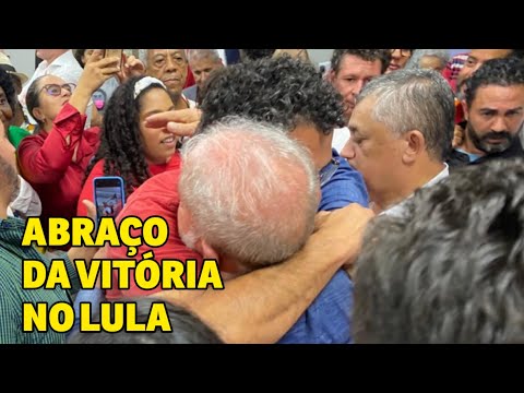 Bastidores da comemoração do Lula e o abraço da vitória no presidente