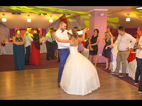 10 Dj nunta (CE SEARA MINUNATA LIVE%) cameraman fotograf   0751132073 djfotofilm