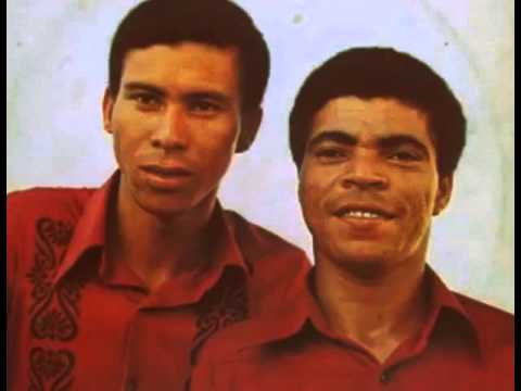 Zalico e Zalinho-Brincando Com a Viola