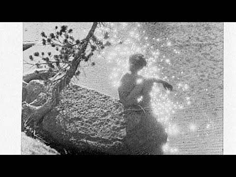 Słysząc marcowy wiatr naprawdę ma się poczucie jasnego, przezroczystego bycia