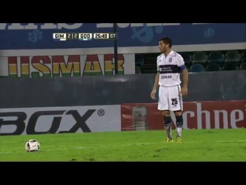 Rinaudo casi la cuelga del ángulo. Gimnasia 2 - Godoy Cruz 2. Fecha 11. Primera División 2016