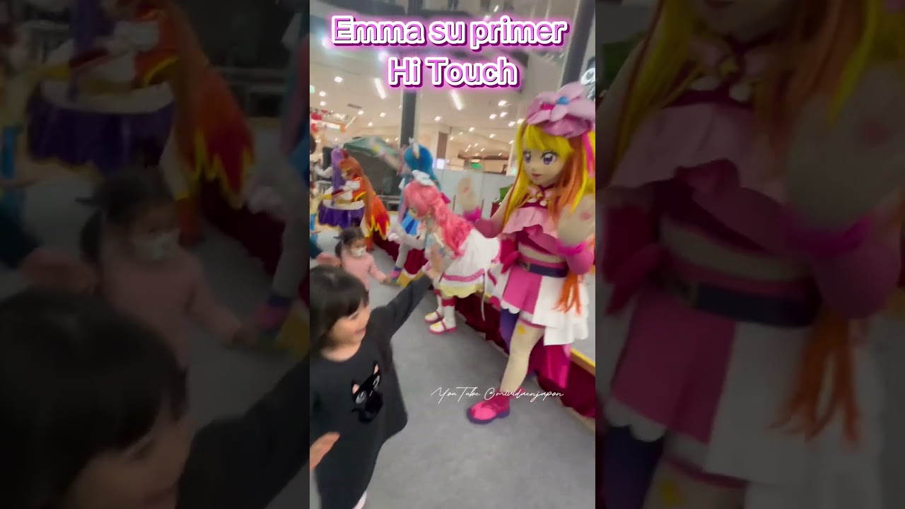 Emma su primer Hi Touch con las personajes de precure
