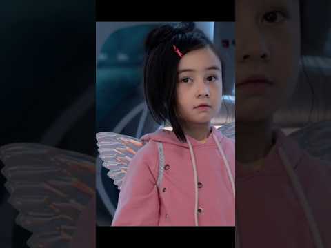 Megalodon Bites The Glass - The Meg (2018) Movie Clip HD,