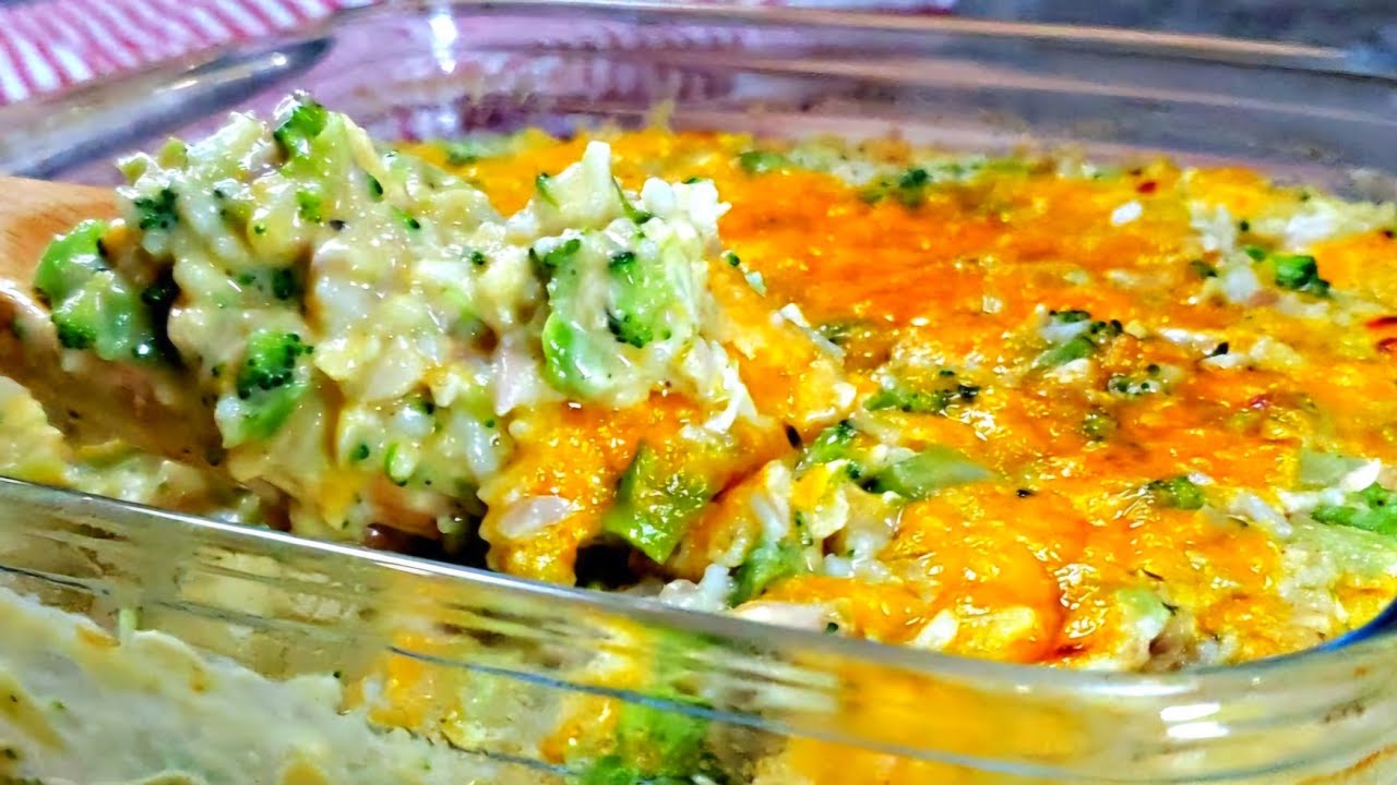 Cheesy Chicken Broccoli Rice Casserole | Easy Weeknight Dinner Recipe