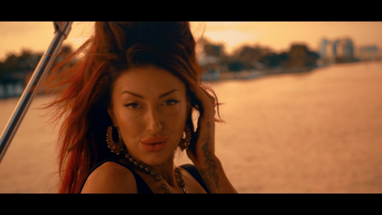 Neon Hitch & Sam Trocki — Walking On
