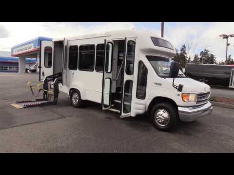 2002 Ford Starcraft 8 Passenger ADA Shuttle Bus - S50172