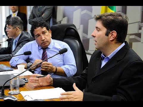 Ex-técnico de ginástica olímpica nega acusações de assédio