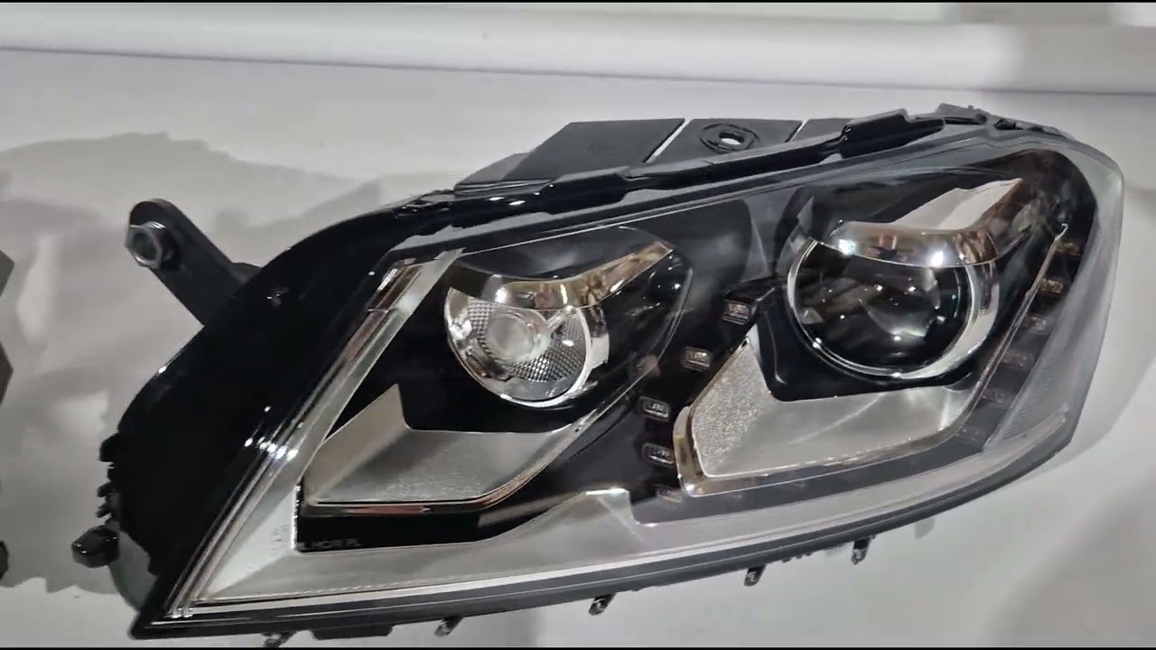 Volkswagen Passat B7 2012-2015 гг. Передние фары V2 (для EU, 2 шт.) Video 1