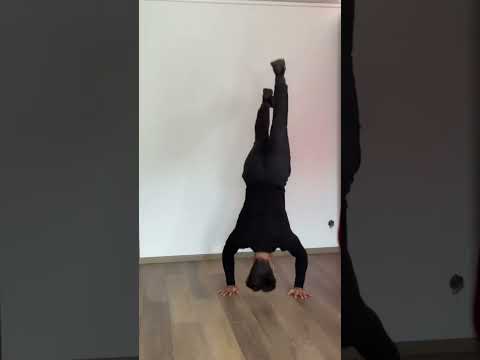 Transition video without a cut 😏 #shorts #trending #viral #tiktok #transition #viralshorts #trend