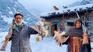 Surviving a Snowy Winter on the Coldest Mountain Far from Civilization | A Snowy Freezing Morning ❄️