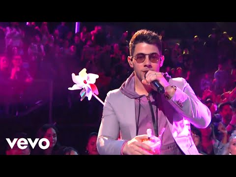 download lagu mp3 mp4 Jonas Brothers Cool Live, download lagu Jonas Brothers Cool Live gratis, unduh video klip Jonas Brothers Cool Live