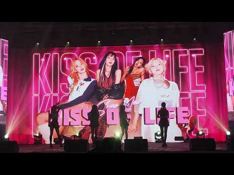 Kiss Of Life : Bang Bang @ Korea Travel Festival In Bangkok - Icon Siam【4K 60FPS】