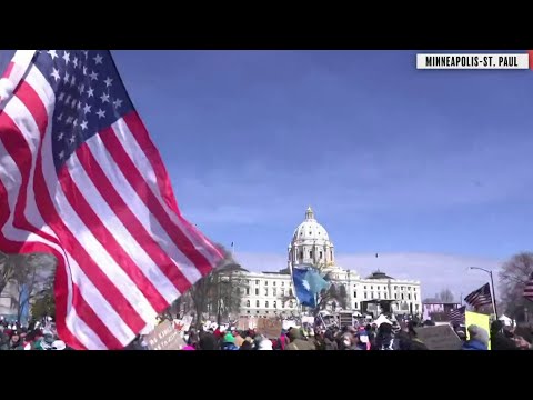 Thousands of ‘No Kings’ protests against the Trump agenda