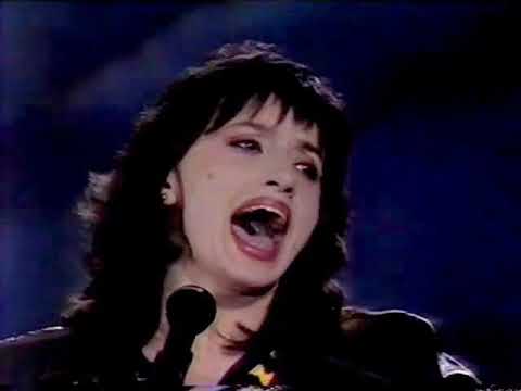 LUZ CASAL 🎤 Un año de amor  🎶🎵🎶 (Live à STAR 90) 1992