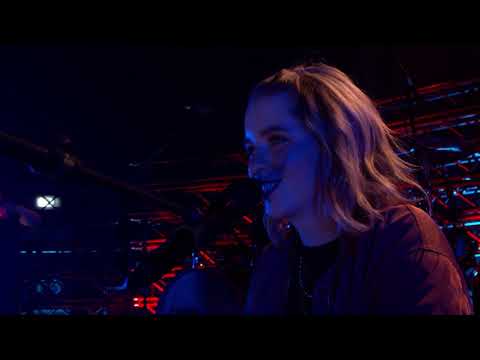 LENNA @ Session by satis&fy \\ Konzert aus dem Studio 20/20 in Werne \\ satis&fy