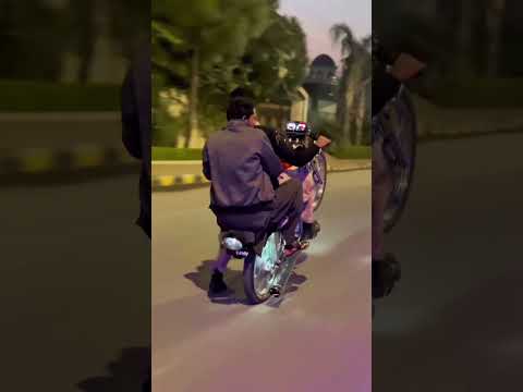 kidaaaa firrr 🖤⚡️🔥 #onewheelxr #Alibabaa #bikestunt #foryou  #bikeonewheeling #shortfeed ##50kviews