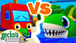 Download lagu Baby Truck Vs Baby Shark 🦈 Gecko's Garage | Trucks For Children | Cartoons For Kids mp3