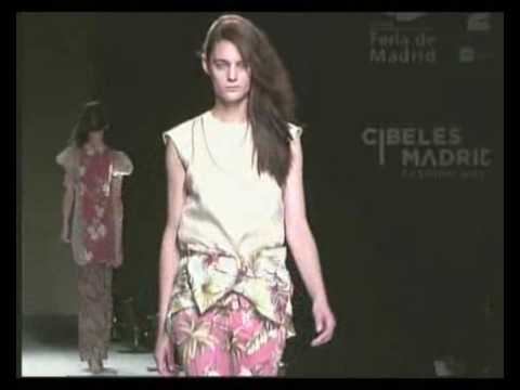Cibeles Madrid Fashion Week pri ver 2010: Duyos