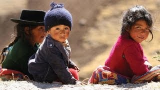 Calle 13 y Mercedes Sosa -  Hay un niño en la calle