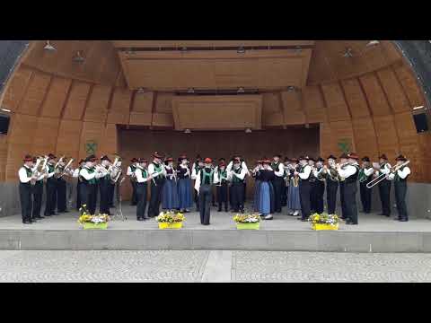 Platzkonzert der Musikkapelle Schenna (3)