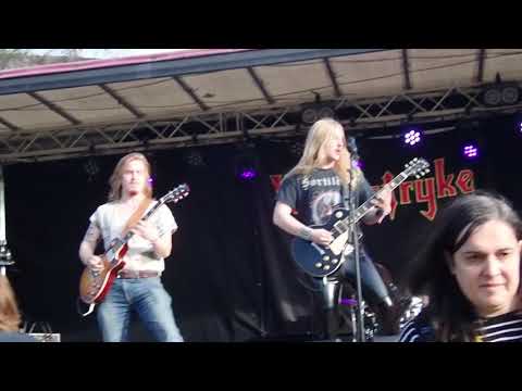 Nightstryke, "Knee Deep In The Dead" live Helsinki 24-08-2019, Herttoniemi Block Party