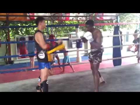 Nelton Pontes Muay Thai Tailândia