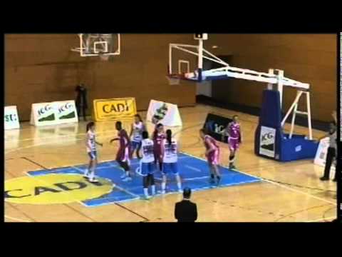 LF 13-14 Cadi ICG S. 75 - Conquero 57 (01/03/2014) / María Asurmendi #10 Azul (19pt, 4reb, +23val)