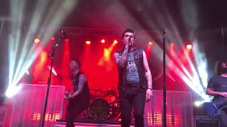 Hinder Live 2017 - 2 Sides of Me & King of the Letdown