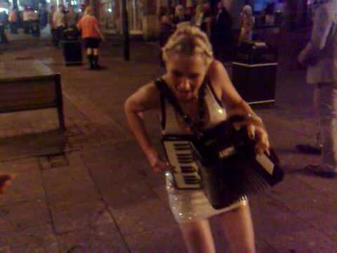 Sara busking nd Lee hating every second of it 20.03.2010