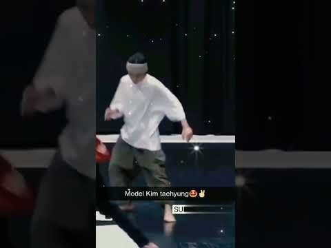 💜bts v model walk🥵 #shorts #bts #btsarmy #shortsfeed #viral #btsv #viral #viralshorts  #viralvideo