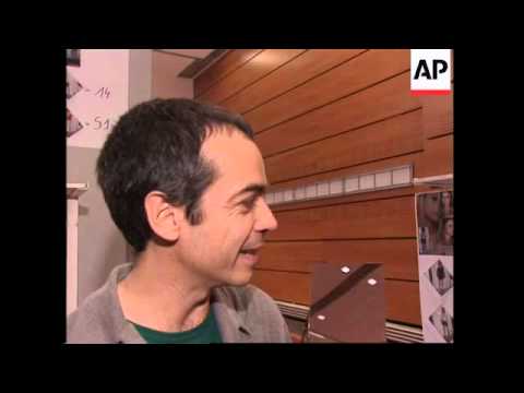 French temptress looks for spring summer